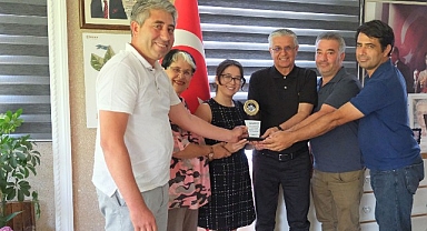 Altınkaya’dan Başkan Topaloğlu’na teşekkür plaketi