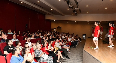 “Aynı Gemideyiz” Oratoryosu Çiğli’de büyük ilgi gördü