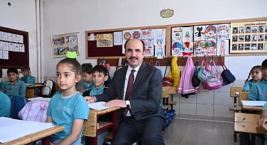 Başkan Altay 3 Farklı Okulda Öğrencilerle Buluştu