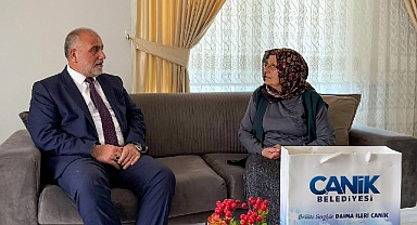 Başkan İbrahim Sandıkçı'dan Şehit Annelerine Ziyaret