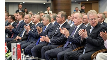 Başkan Tugay'dan kentsel dönüşüm için 6 maddelik çözüm önerisi