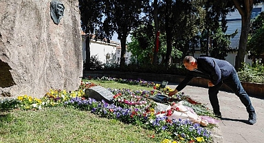 Başkan Tugay Zübeyde Hanım’ın anıt mezarını ziyaret etti