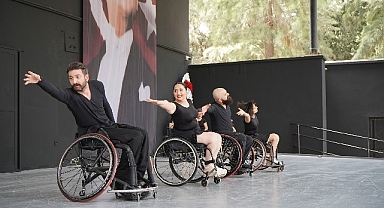 Bornova’da farkındalık ayakta alkışlandı