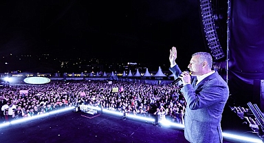 Büyükakın'dan, gençlere övgü: