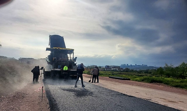 Büyükşehir'den Kartepe'de asfalt hamlesi