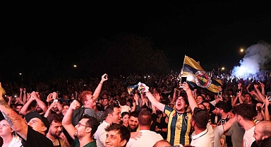 Büyükşehir Final Four heyecanını dev ekrana taşıdı