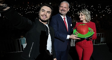 Emiralem Çilek Festivali'ne muhteşem başlangıç