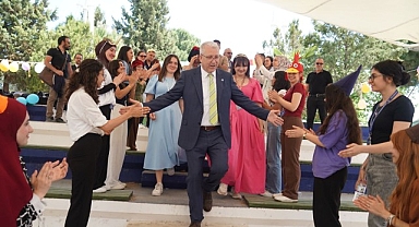 EÜ’de ‘Masallarla Bilim Şenliği’nde miniklere ilkyardım eğitimi verildi