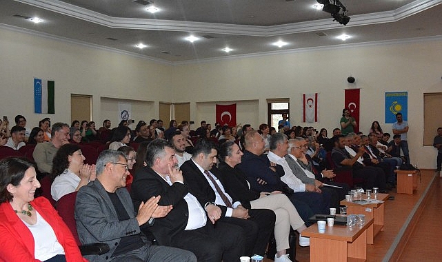 EÜ TDAE Kurucu Müdürü Prof. Dr. Türkmen’in 80. Yaşına İthafen “Âşıklık Geleneği Paneli” düzenlendi