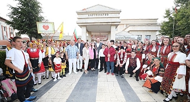 Festival Coşkusu Menderes’i Sardı