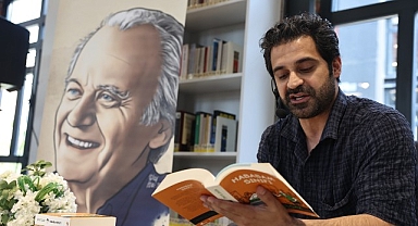 Genç oyuncu, öğrencilere “Hababam Sınıfı”nı okudu