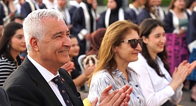Hasan Türkmen Anadolu Lisesi’nde Mezuniyet Heyecanı