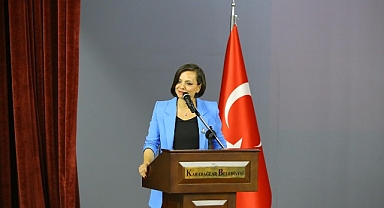 Karabağlar Belediyesi’nde aday memurlar yemin etti
