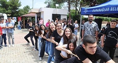 Karabağlar'da baharın coşkusu gençlerle buluştu