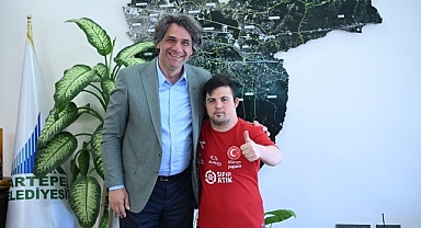 Kartepeli Sporcu Doğukan Başkan Kocaman’ı Ziyaret Etti