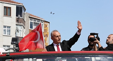 Küçükçekmece’de 19 Mayıs Coşkusu Sokaklara Taştı