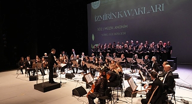 Maarif Orkestrası ve Halk Dansları Topluluğu, Bornova'da Sanatseverlerle Buluştu