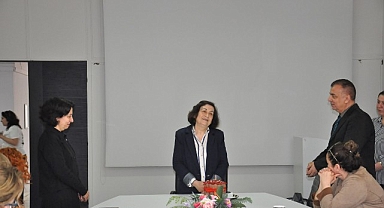 Prof. Dr. Nimet Önür, Radyo Televizyon ve Sinema Öğrencileriyle Buluştu