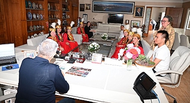 Raykhon Dans Grubu’ndan Başkan Topaloğlu’na ziyaret