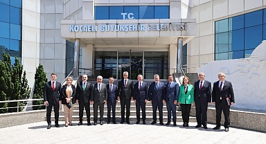 Sağlık Bakanı Memişoğlu'ndan Başkan Büyükakın'a teşekkür