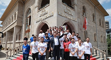Suvermez Kapadokyaspor’dan, Belediye Başkanı Rasim Arı’ya Ziyaret
