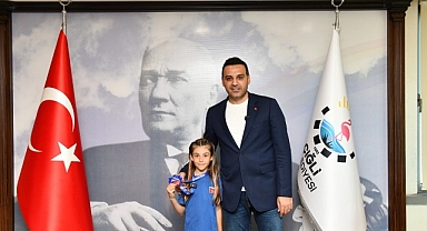 Türkiye’nin En Hızlısı Güneş’e Çiğli Belediye Başkanı Yıldız’dan destek