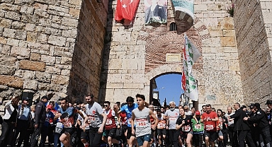 Uluslararası Osmangazi Tarihi Kent Koşusu coşkusu yaşandı