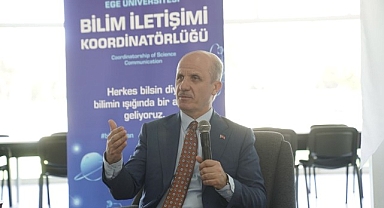 YÖK Başkanı Prof. Dr. Erol Özvar, Bilim İletişimi Ofisinde Egeli gençlerle buluştu