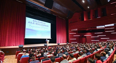 Başkan Pekyatırmacı belediye personeli ile bayramlaştı