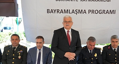 Burhaniye’de Bayramlaşma Töreni Yapıldı