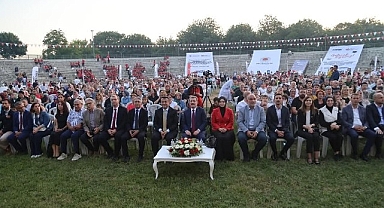 Canik Keşif Kampüsü'nde Mezuniyet Coşkusu