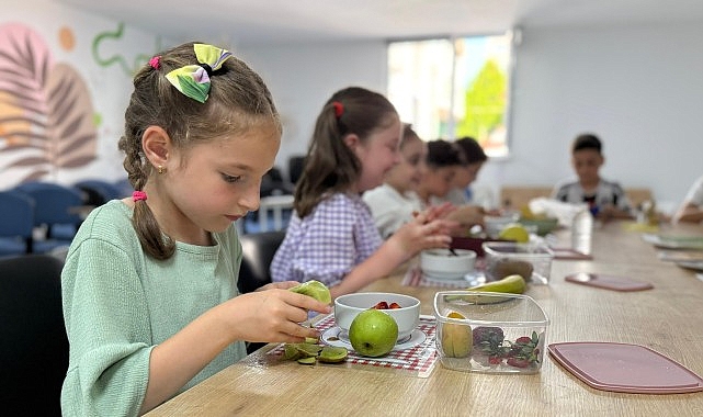Çocuklar, "Adım Adım Hayat" ile büyüyor