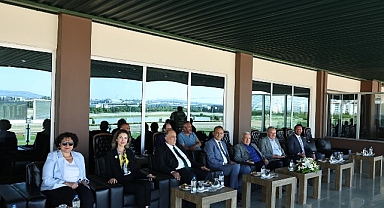 Nilüfer Belediye Başkanlığı Koşusu’nun galibi “Taşan”