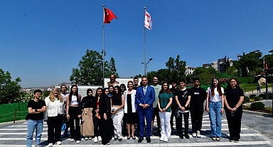 Ömer Eşki öğrencilere Kıbrıs’ı anlattı