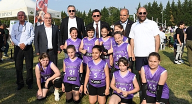 Osmangazi’de kız çocukları için Mini Voleybol Şenliği