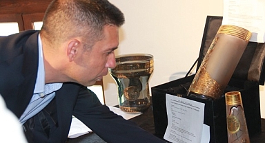 Seferihisarlı sanatçılardan Efes Selçuk’ta ‘’Cam’da Antik Ege’’ sergisi