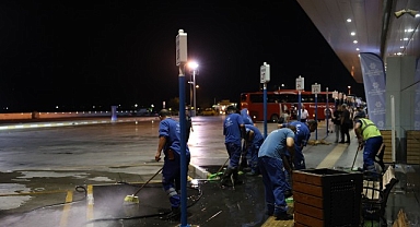 Temiz Otogar, Güvenli Yolculuk: Büyükşehir Belediyesi Pırıl Pırıl Aydın İçin Çalışmalarını Sürdürüyor