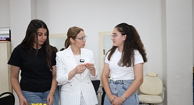 Başkan Vekili Abiş'ten KO-MEK yaz kurslarına ziyaret