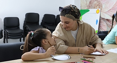 Bu atölyede çocuklara özgüven aşılanıyor