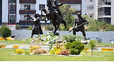 D-100 Karayolu'nda peyzaj çalışması tamamlandı