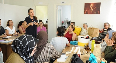 Karşıyaka’da ‘Kadın Gücü’ mahalle mahalle yayılıyor