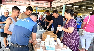 Kemer Belediyesi'nden Çamyuva’da aşure ikramı