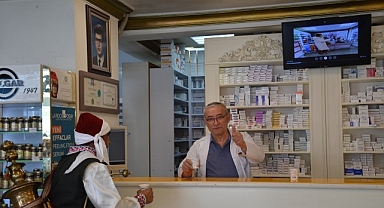 Nevşehir’de Sıcaktan Bunalan Vatandaşlara Limonata İkramı Yapılıyor