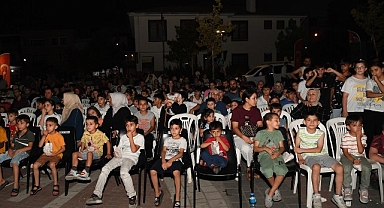 Osmangazi Belediyesi’nin sinema gecelerine yoğun ilgi