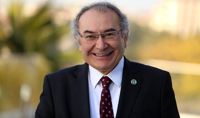 Prof. Dr. Nevzat Tarhan:  "Çocuk sözleri takip etmez, izleri takip eder!”