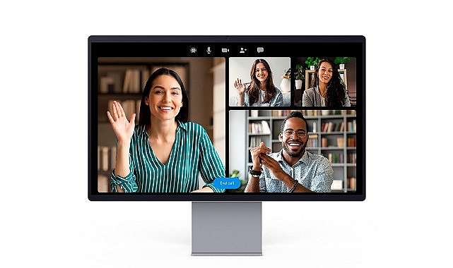 Samsung, AI Destekli QD-OLED Ekranlı Smart Monitör M9'u Piyasaya Sürdü