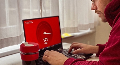 Vodafone'dan fiberde Türkiye rekoru: 100G PON ile saniyede 121 Gigabit