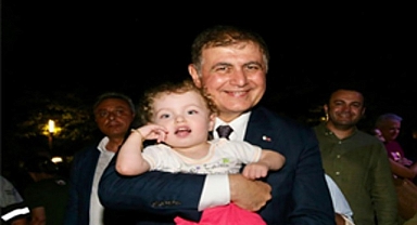 Başkan Tugay, Alaybey Mahalle Şenliği’ne katıldı 