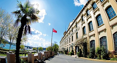 Kadir Has Üniversitesi'nden Yapay Zekâ Destekli Tercih Rehberi: KHASGPT