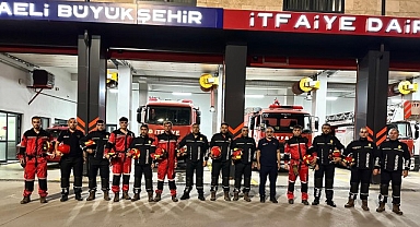 Kocaeli Büyükşehir, Balıkesir'e ekipleri hızır gibi gönderdi